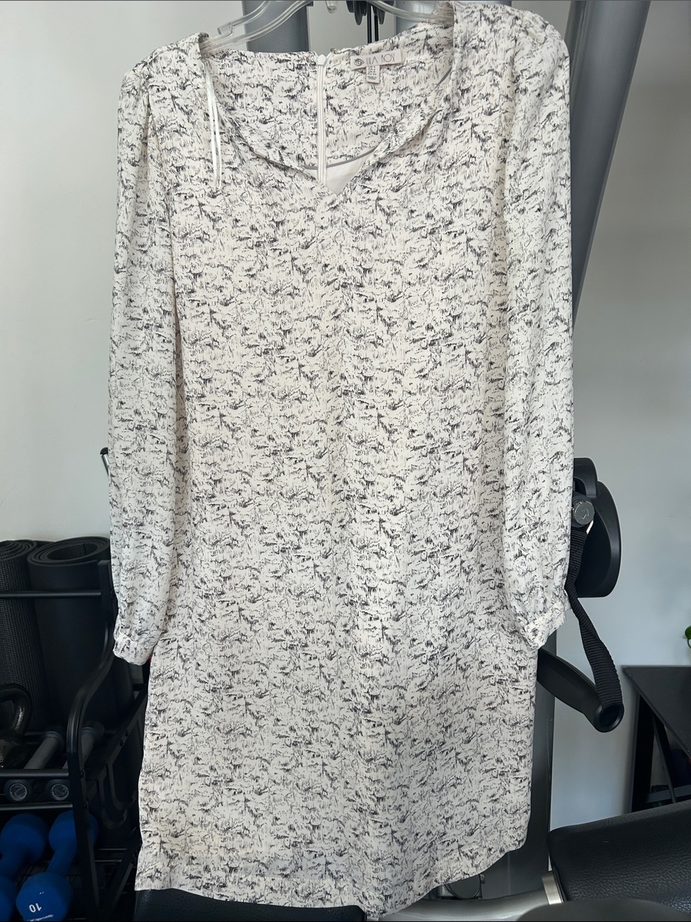 Lila Rose Cream and Black Printed Long-Sleeve Shift Dress